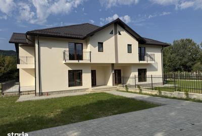Casă cu 4 camere cu Teren 500 Mp în Bujoreni - 2