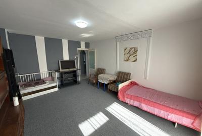 Apartament cu 2 camere decomandat în Carpați 2 - 2