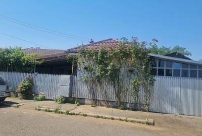 Casă cu 3 camere cu Teren 375 Mp în Central-Piață - 3