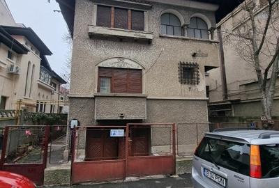 Apartament în vilă - Garaj (26mp) - intrare separată - 1