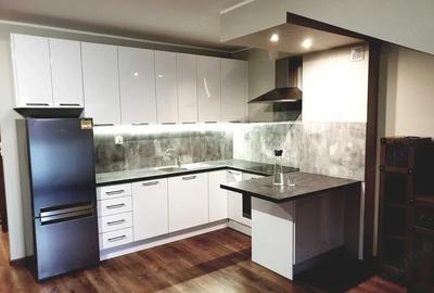 Garsonieră decomandată în Lipovei