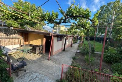 Casă cu 4 camere cu Teren 420 Mp în Brătianu - 2