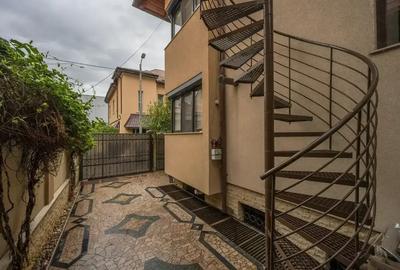 Vila de Lux ideal familie / sediu de firma in zona centrala - 29