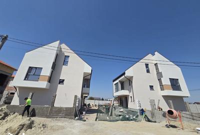 Casă cu 4 camere cu Teren 250 Mp în Central