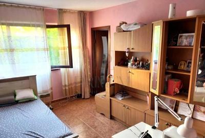 Apartament - Etaj Intermediar - Mobilat si Utilat Complet - - 3