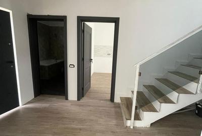 Casă cu 4 camere cu Teren 330 Mp în Central - 9