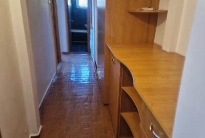 Inchiriez apartament 3 camere zona Gara Constanta - 1