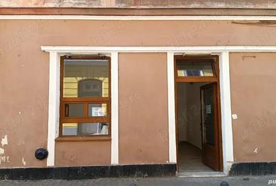 Vand spatiu comercial + casa in zona centrala - 5