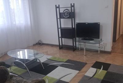 Apartament cu 3 camere semidecomandat în Central - 2
