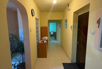 Oltentiei - Romprim | 2 Camere | Decomandat | Balcon | Etaj 8/8 Oltentiei - Romprim | 2 Camere | Decomandat | Balcon | Etaj 8/8 - 8