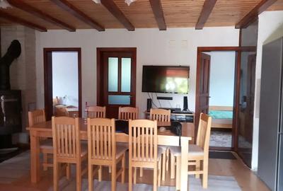 Casă cu 3 camere în Cernat - 5