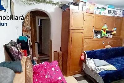 Garsonieră semidecomandată în Micro 14 - 6