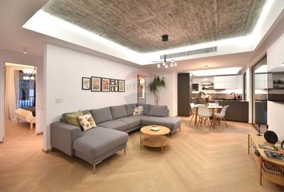 UNICAT | Apartament 3 camere imobil 2024 | Piata Universitatii - 19