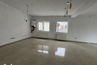 Casă cu Teren 400 Mp în Central - 3