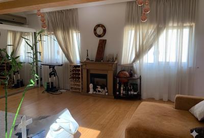 Apartament cu 2 camere decomandat, mobilat în Rovine - 3