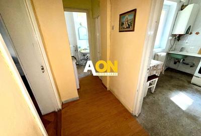 Garsonieră decomandată în Cetate - 4