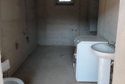 Casă cu 2 camere în Central