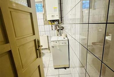 Casă individuală cu 2 camere cu Canalizare în Central - 3