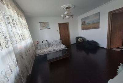 Apartament cu 3 camere semidecomandat în Craiovei - 8