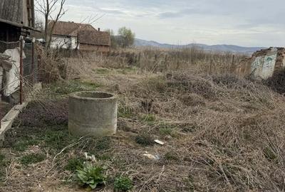 Casă cu 2 camere în Unirea