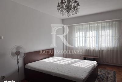 Apartament cu 3 camere decomandat în Decebal