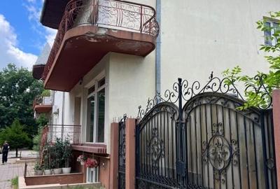 Spațiu comercial, de 1,339 mp, în Central - 4
