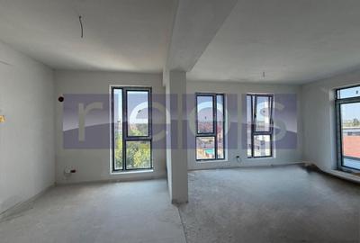 Apartament cu 4 camere, mobilat în Central