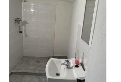 Casă cu 5 camere cu Teren 50 Mp în Rahova - 4