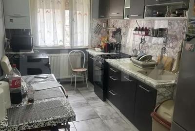 Apartament cu 3 camere semidecomandat în Careiului - 10