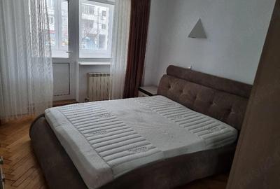 Apartament cu 3 camere decomandat în - 2