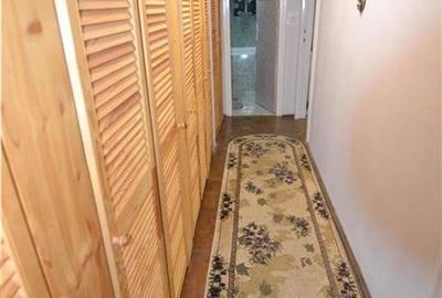 Apartament cu 3 camere semidecomandat în Astra - 8