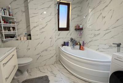 Apartament cu 3 camere în Cug - 10