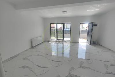 Casă individuală cu 3 camere cu Canalizare în Malu Mare - 2