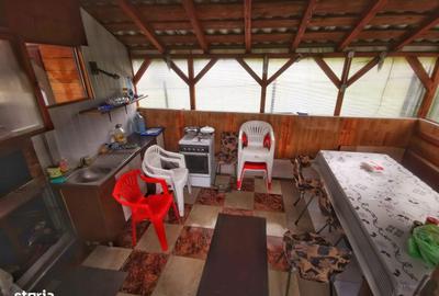 Casă cu 7 camere cu Teren 499 Mp în Tulnici - 5