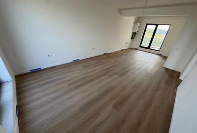 Apartament cu 2 camere decomandat în Est - 11