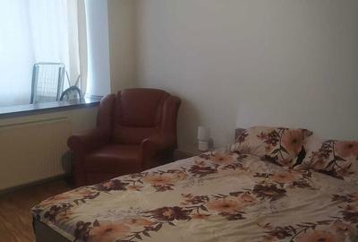 Apartament cu 3 camere decomandat în Exterior Sud - 1