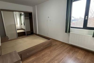 Apartament cu 3 camere în Central - 11