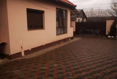 Casă cu 4 camere în Central - 8