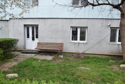 Apartament cu 2 camere semidecomandat în Micro 6 - 1