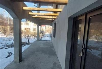 Casă individuală cu 6 camere cu Teren 887 Mp în Exterior Est - 3