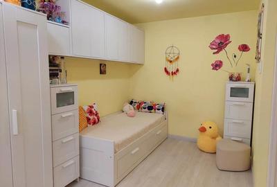 Apartament cu 2 camere decomandat în Mihai Bravu