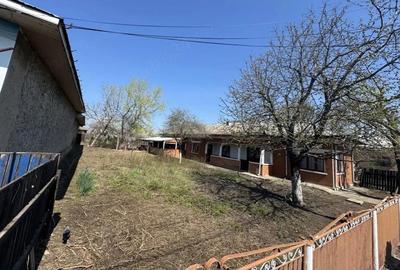 Casă cu 4 camere cu Teren 1370 Mp în Slobozia - 3