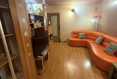 Apartament cu 3 camere decomandat în 9 Mai - 6