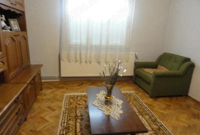 Casa renovata in Galsa, locatie foarte buna, bransamente la toate utilitatile - 2