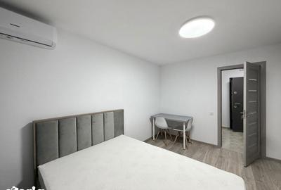 Garsonieră în Titan - 1