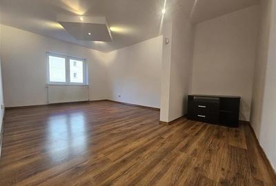 Apartament 3 camere de vanzare in Cartierul Caraiman, Zarnesti - COMISION 0% - 4