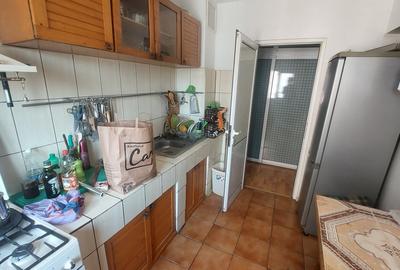 Apartament doua camere decomandat, etajul 5, 1 Mai zona Sara - 4