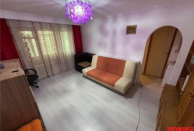 Apartament cu 2 camere semidecomandat în Central - 3