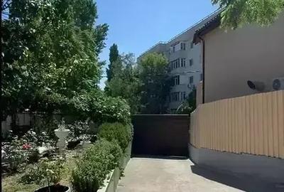 Casa individuala, gradina,  piscina, foisor, locuri de parcare - 15