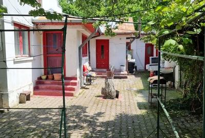 Casă cu 3 camere în Central